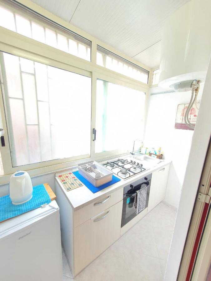Ballaro' Market Apartment 3 ปาแลร์โม ภายนอก รูปภาพ